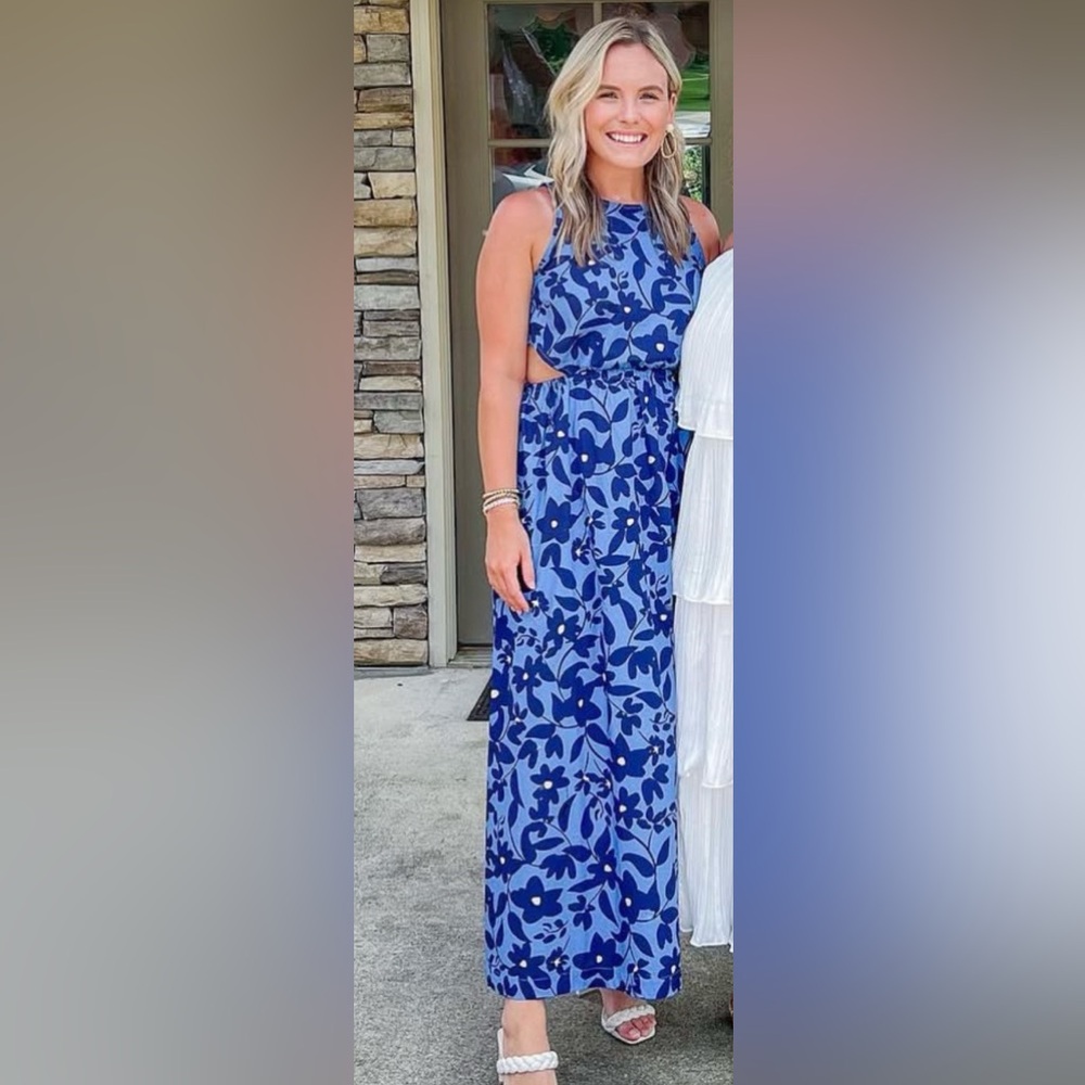 Floral Blue Sleeveless Dress